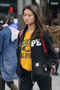 action games Status Choi Hee-seop turun sebagai agen cadangan karena dia telah merekrut Norma García Farrer sebagai baseman pertama bawaan